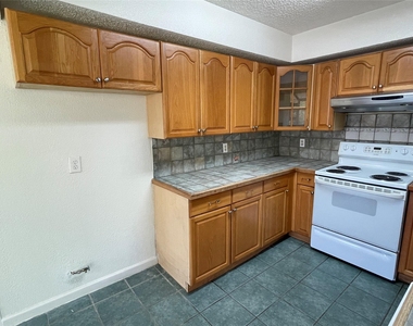971 N Brookside Drive - Photo Thumbnail 10