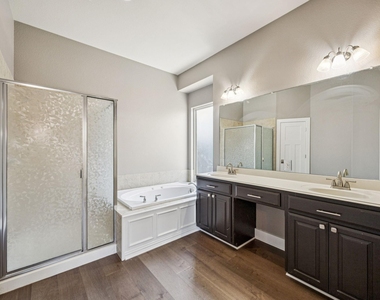 1211 Windgate Way - Photo Thumbnail 9