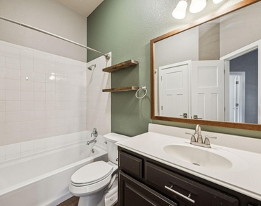 1211 Windgate Way - Photo Thumbnail 22