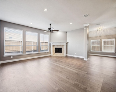1211 Windgate Way - Photo Thumbnail 12