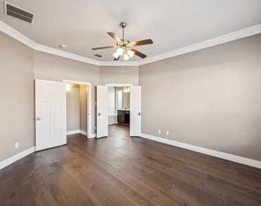 1211 Windgate Way - Photo Thumbnail 8