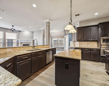 1211 Windgate Way - Photo Thumbnail 16