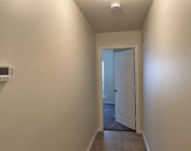 247 Pine Crest Drive - Photo Thumbnail 15