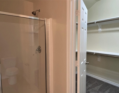 247 Pine Crest Drive - Photo Thumbnail 14