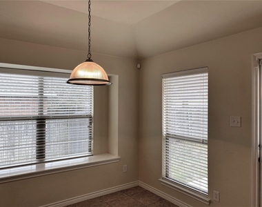 247 Pine Crest Drive - Photo Thumbnail 8