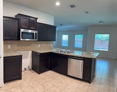 945 Loftin Street - Photo Thumbnail 12