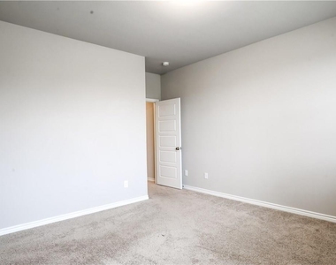2605 Mccart Avenue - Photo Thumbnail 16