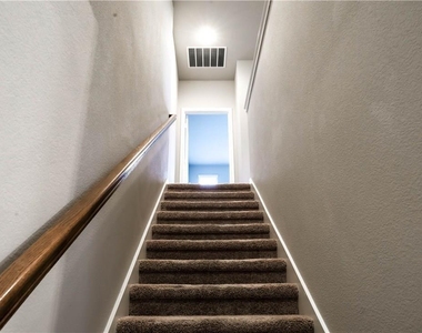 2605 Mccart Avenue - Photo Thumbnail 13