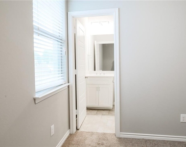 2605 Mccart Avenue - Photo Thumbnail 22