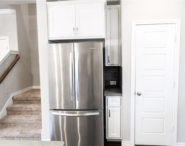 2605 Mccart Avenue - Photo Thumbnail 12
