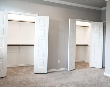 2605 Mccart Avenue - Photo Thumbnail 27