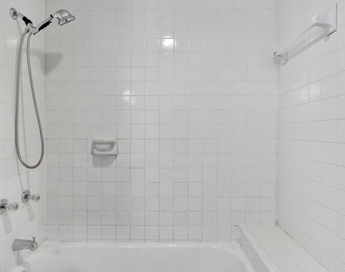 9601 Forest Lane - Photo Thumbnail 11