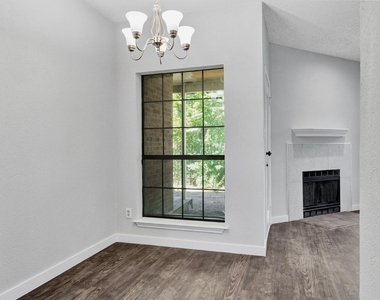 9601 Forest Lane - Photo Thumbnail 14