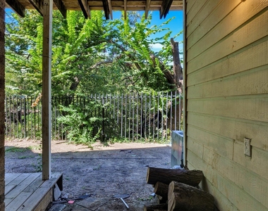 9601 Forest Lane - Photo Thumbnail 20
