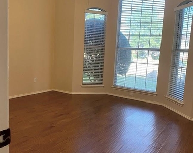 7105 Tansy Place - Photo Thumbnail 6