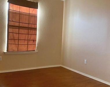 7105 Tansy Place - Photo Thumbnail 10