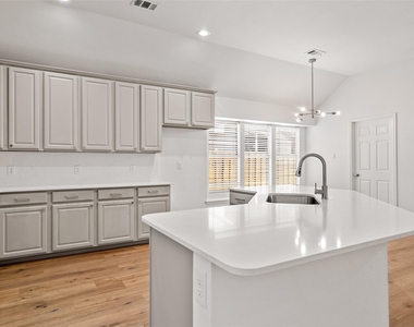 5624 Buckskin Drive - Photo Thumbnail 3