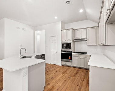 5624 Buckskin Drive - Photo Thumbnail 2