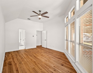 5624 Buckskin Drive - Photo Thumbnail 11