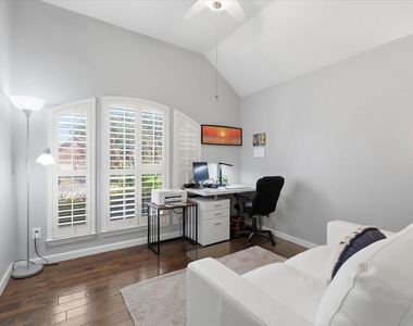 9427 Ponderosa Trail - Photo Thumbnail 5