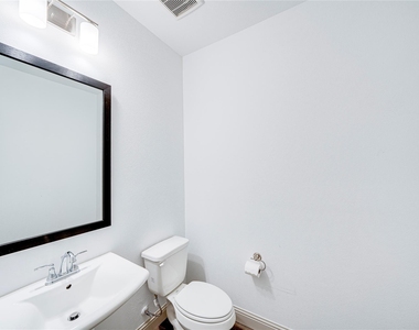 8888 Samara Street - Photo Thumbnail 13