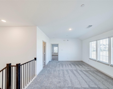 8888 Samara Street - Photo Thumbnail 14