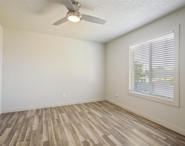 1609 White Oak Road - Photo Thumbnail 13