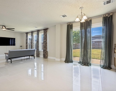 1609 White Oak Road - Photo Thumbnail 4