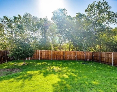 2108 Eppright Drive - Photo Thumbnail 22