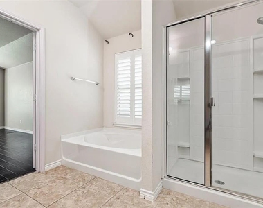 2108 Eppright Drive - Photo Thumbnail 14