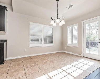 2108 Eppright Drive - Photo Thumbnail 7