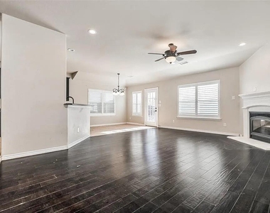 2108 Eppright Drive - Photo Thumbnail 3