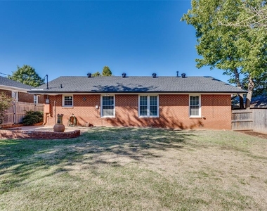 2732 Nw 67th Street - Photo Thumbnail 23