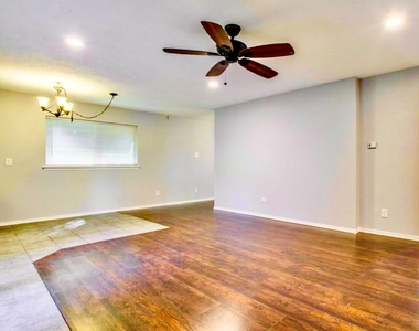 505 Melrose Drive - Photo Thumbnail 10