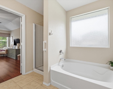 3909 Cliffside Drive - Photo Thumbnail 27