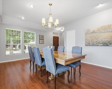 3909 Cliffside Drive - Photo Thumbnail 7