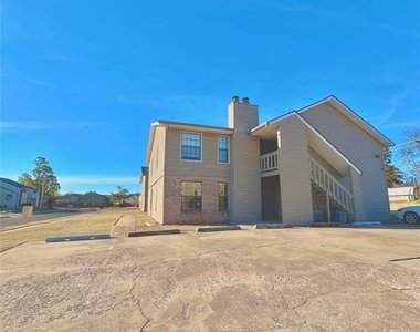 233 Chalmette Drive - Photo Thumbnail 17