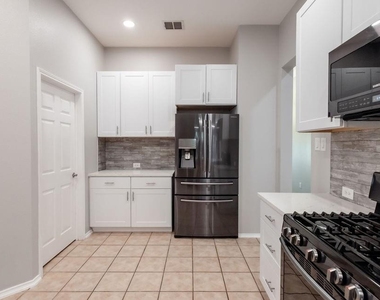12136 Lamington Drive - Photo Thumbnail 31