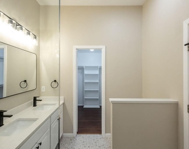 12136 Lamington Drive - Photo Thumbnail 37