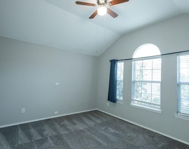 12136 Lamington Drive - Photo Thumbnail 32