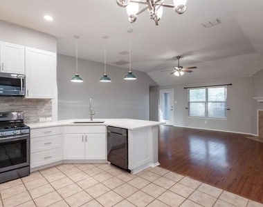 12136 Lamington Drive - Photo Thumbnail 30