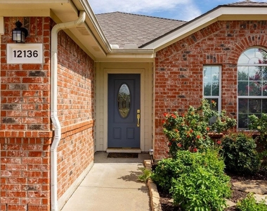 12136 Lamington Drive - Photo Thumbnail 17