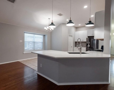 12136 Lamington Drive - Photo Thumbnail 28