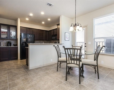 867 Llano Drive - Photo Thumbnail 3
