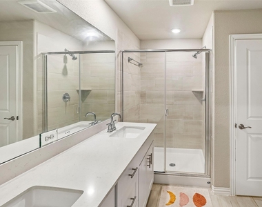 2757 Acadia Drive - Photo Thumbnail 11