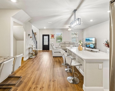 2757 Acadia Drive - Photo Thumbnail 5