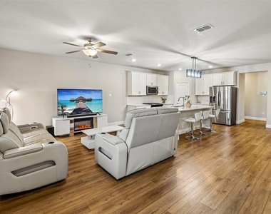 2757 Acadia Drive - Photo Thumbnail 6