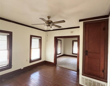 311 Gibson Street - Photo Thumbnail 7