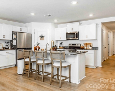 2880 Sherrills Stream Drive - Photo Thumbnail 7