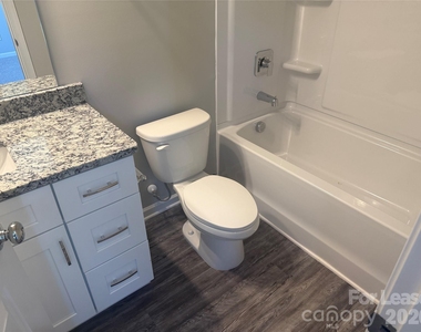 208 Prosperity Place - Photo Thumbnail 6